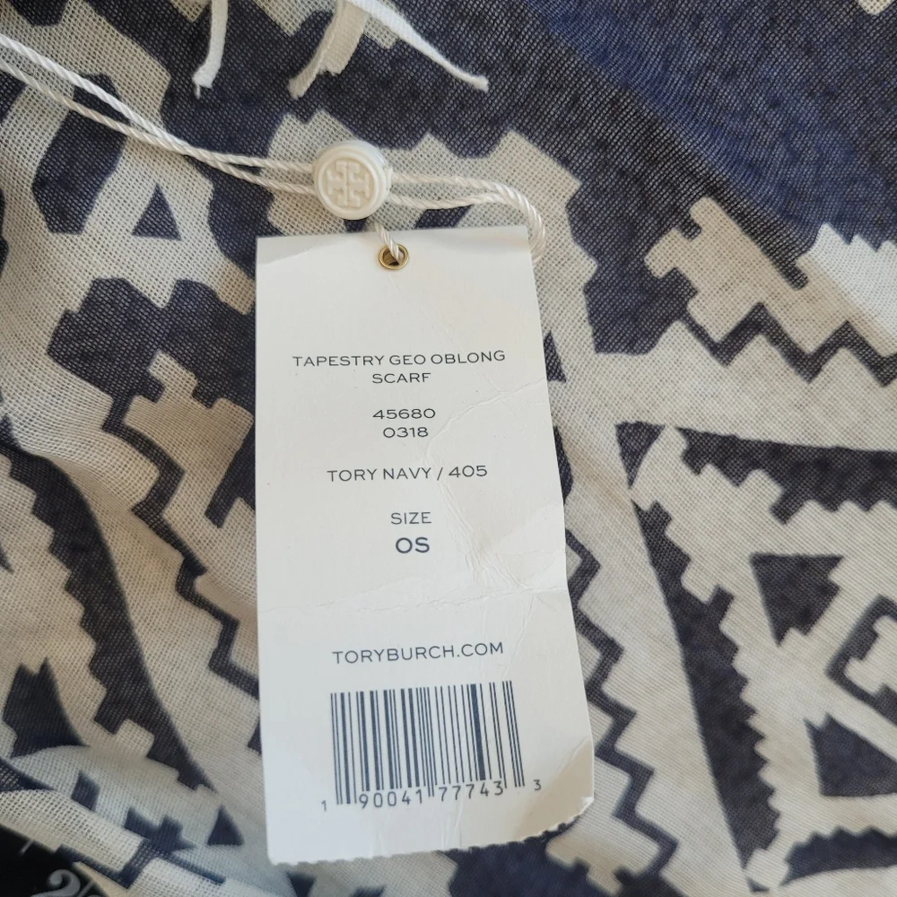 *NWT* Chic Tory Burch Navy and Cream Geometric 100% Silk Oblong Scarf W/Fringe